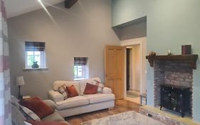 Holly Lodge